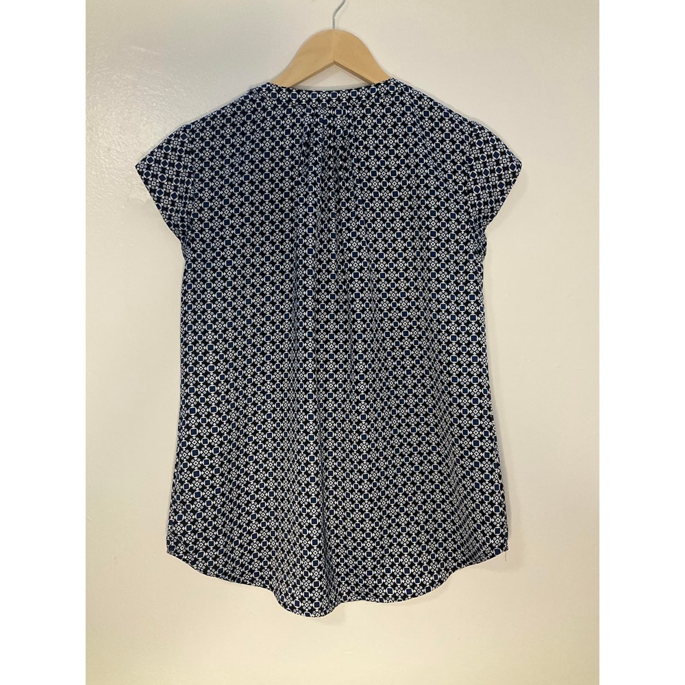 Liz Claiborne Size Small Blouse - Picture 2 of 3